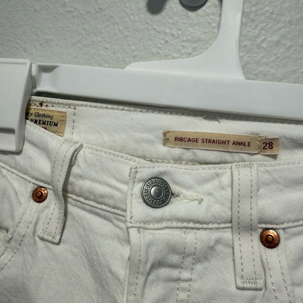 Levi's Women's White Ribcage Straight Ankle Jeans Size 28 - Picture 6 of 8
